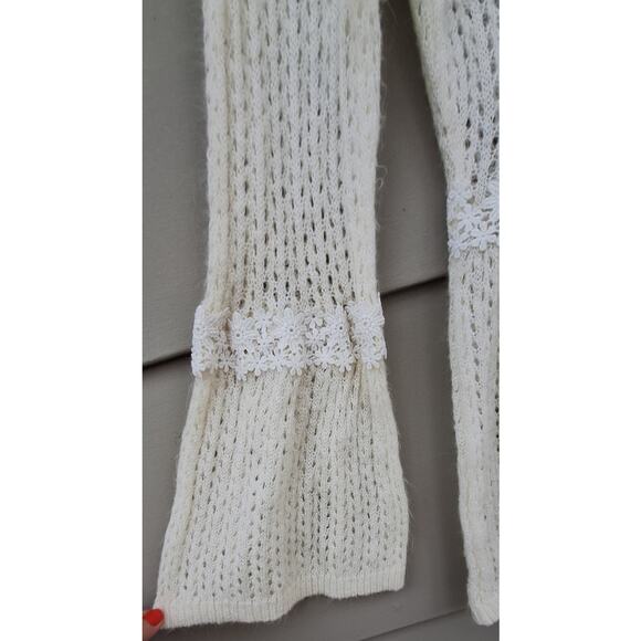 LC Fairy Ethereal Angel Lightweight Embroidered Bell Sleeves Sweater Cream M - Picture 4 of 10